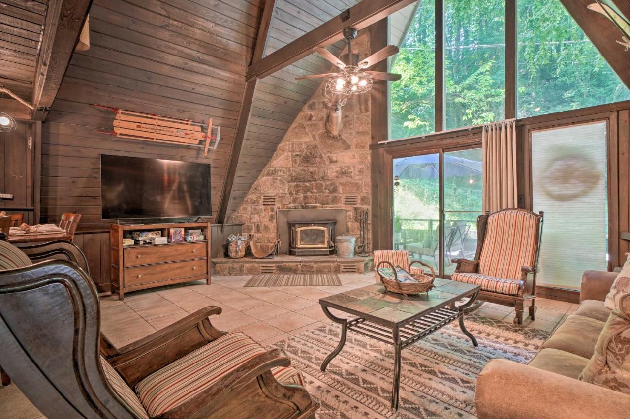 Snuggle Inn In The Heart Of Chalet Village! Gatlinburg Exterior foto
