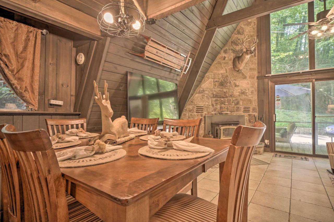 Snuggle Inn In The Heart Of Chalet Village! Gatlinburg Exterior foto